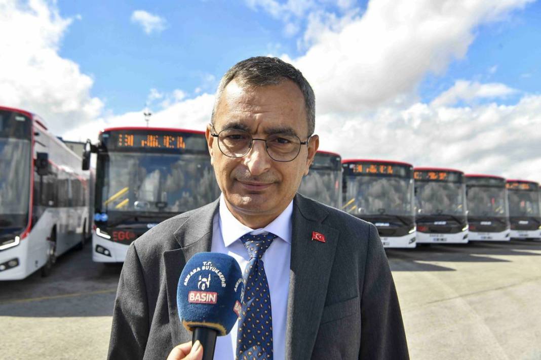 EGO araç filosuna taze kan: 9 körüklü 4 solo yeni otobüs başkentlilerin hizmetinde 7
